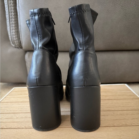 Madden Girl Windy Black Heeled Boots with Chunky Block Heel - Picture 5 of 8